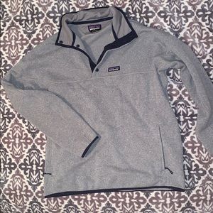 Men’s gray Patagonia pullover